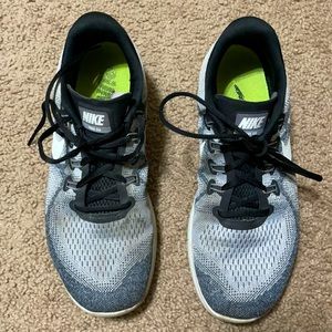 Nike Free RN sneakers